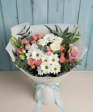 Букет цветов из:  Розы, Лизиантусы и Хризантемы в Мишеронский