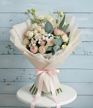 Букет цветов из:  Розы и Лизиантусы в Мишеронский