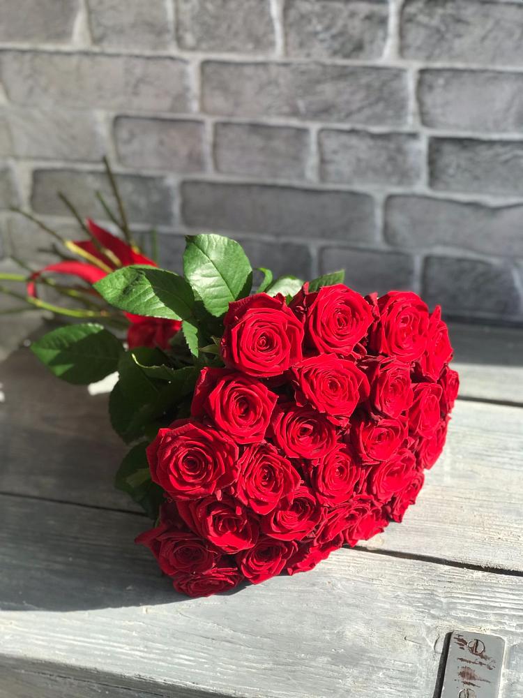 Букет Красные розы Фридом в Мишеронский