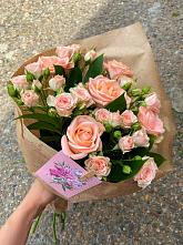 Букет цветов из:  Розы #REPLACE_PRED# Мишеронский