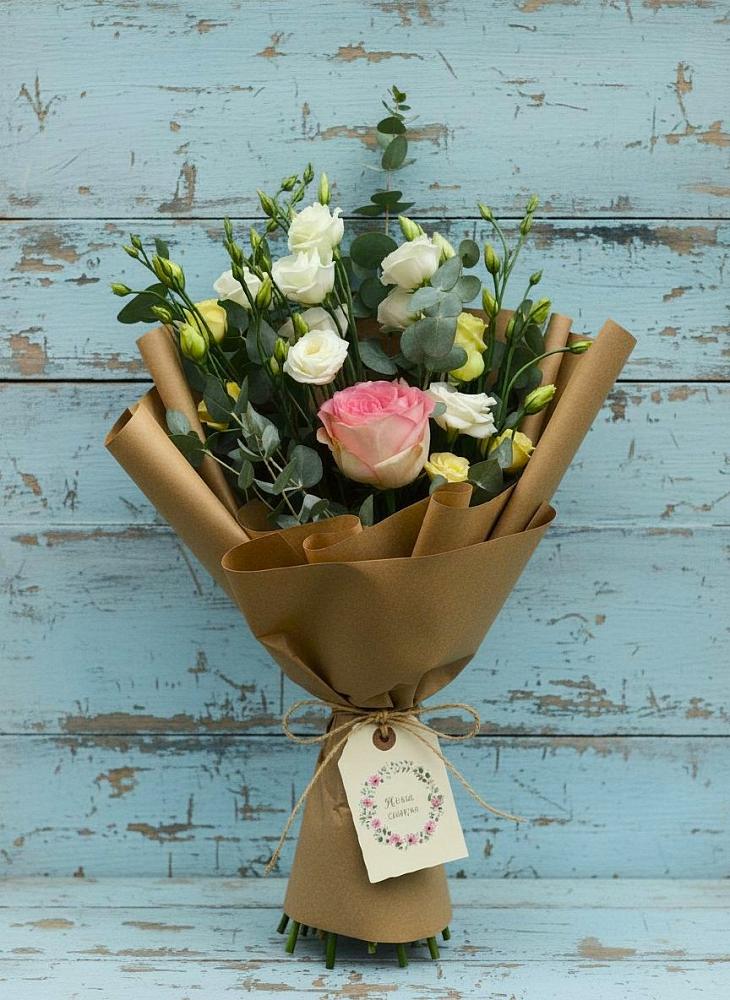 Букет цветов из: Розы и Лизиантусы в Мишеронский