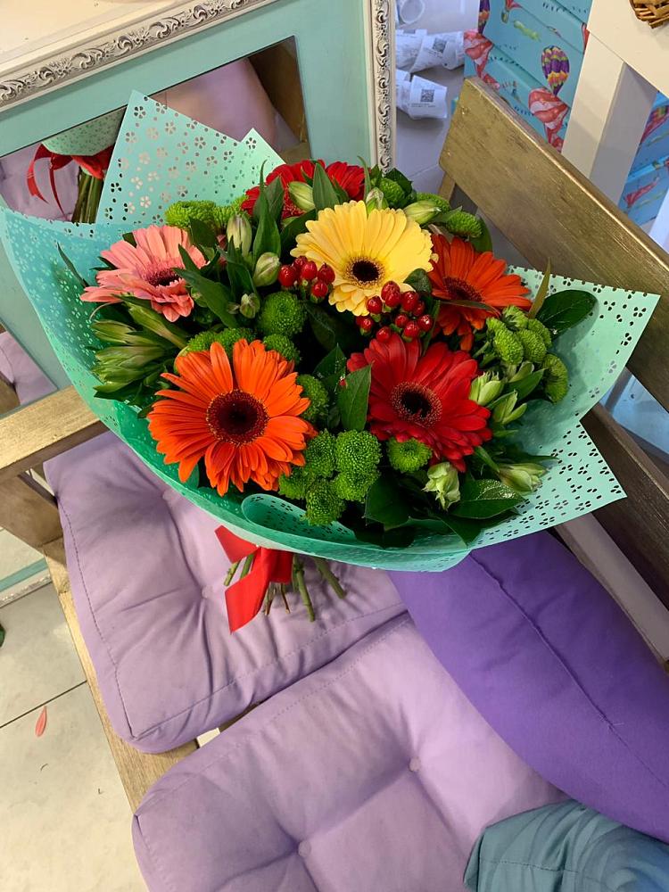 Букет цветов из: Герберы, Хризантемы и Альстромерии в Мишеронский