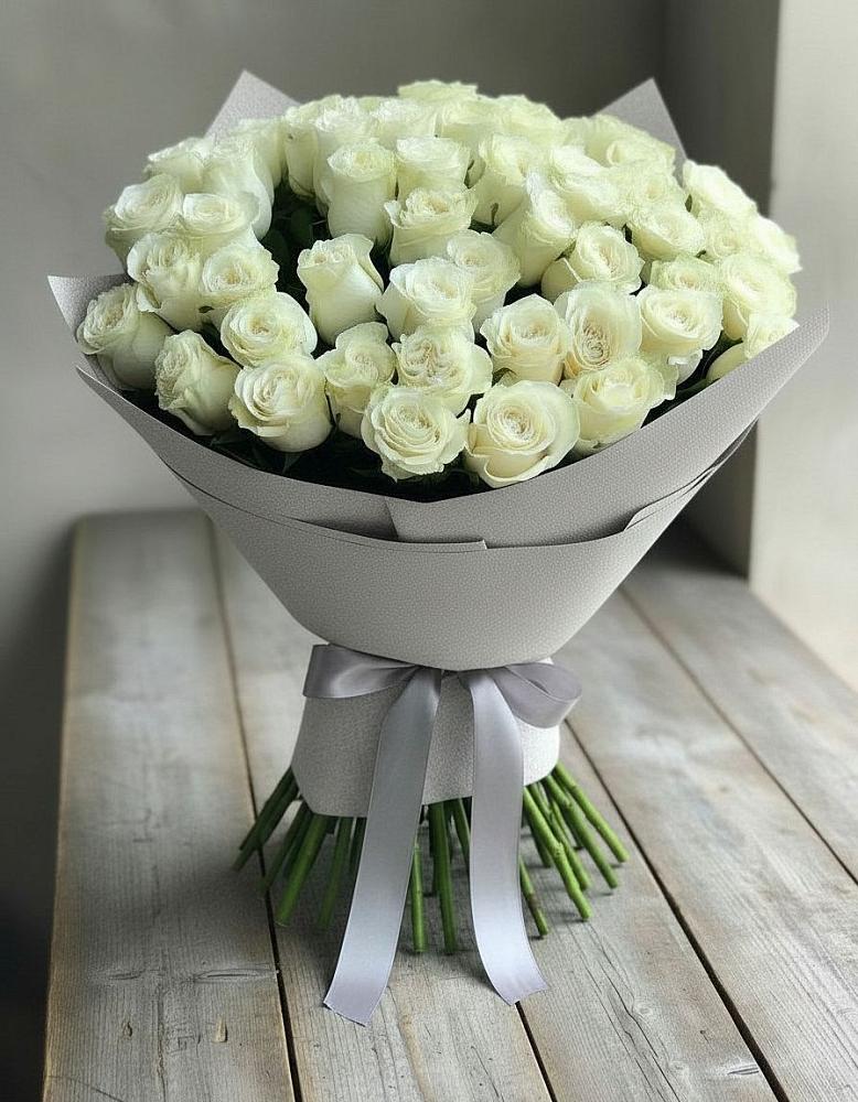 Букет 35 Белых роз в Мишеронский