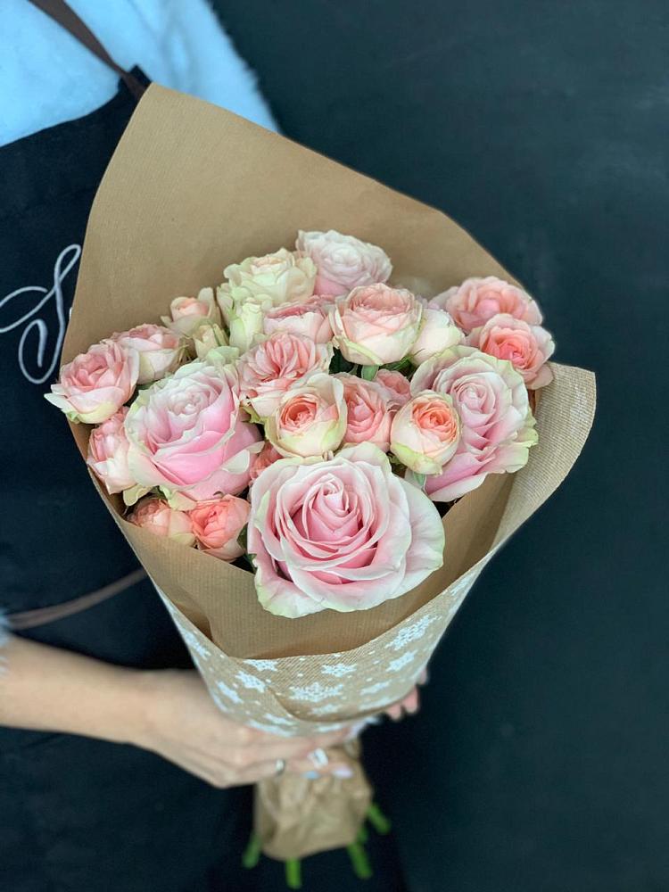 Букет цветов из: Хризантемы и Розы в Мишеронский