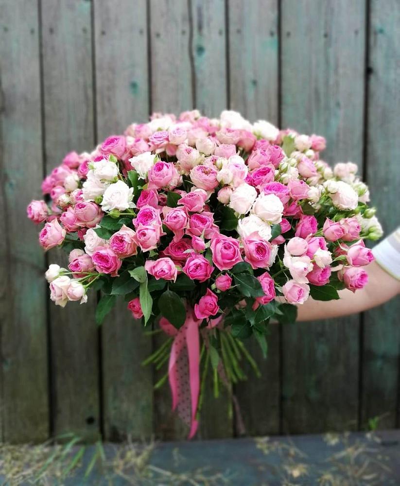 Букет Розовые кустовые розы Натали и Лав Лидия в Мишеронский