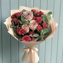 Букет цветов из:  Гвоздики и Розы в Мишеронский