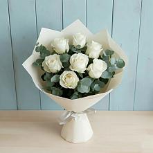 Букет Белые розы в Эвкалипте в Мишеронский