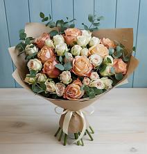 Букет цветов из:  Альстромерии и Розы в Мишеронский